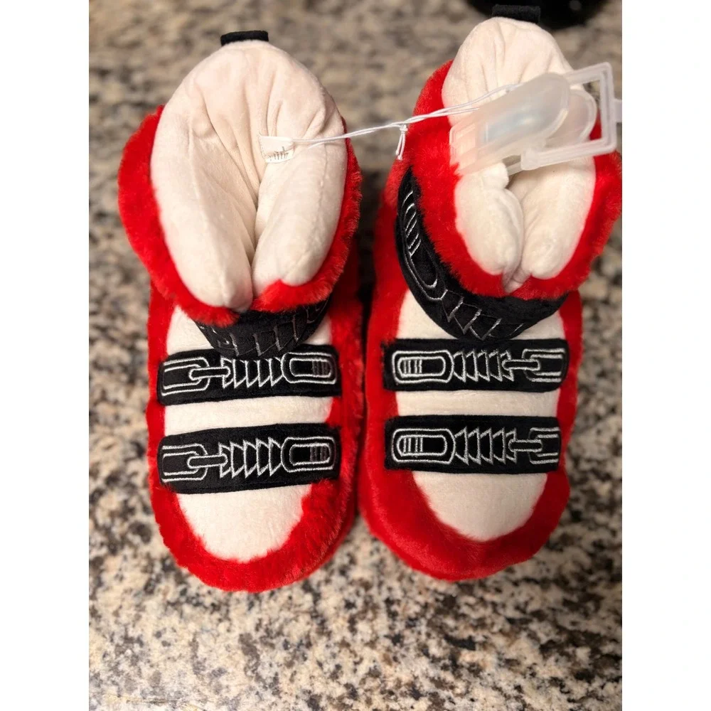 Boys Red White Faux Fur Boot Slippers Space Snow Style Size 13/1